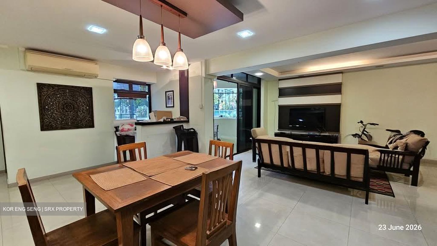 Blk 690B Choa Chu Kang Crescent (Choa Chu Kang), HDB Executive #574537511